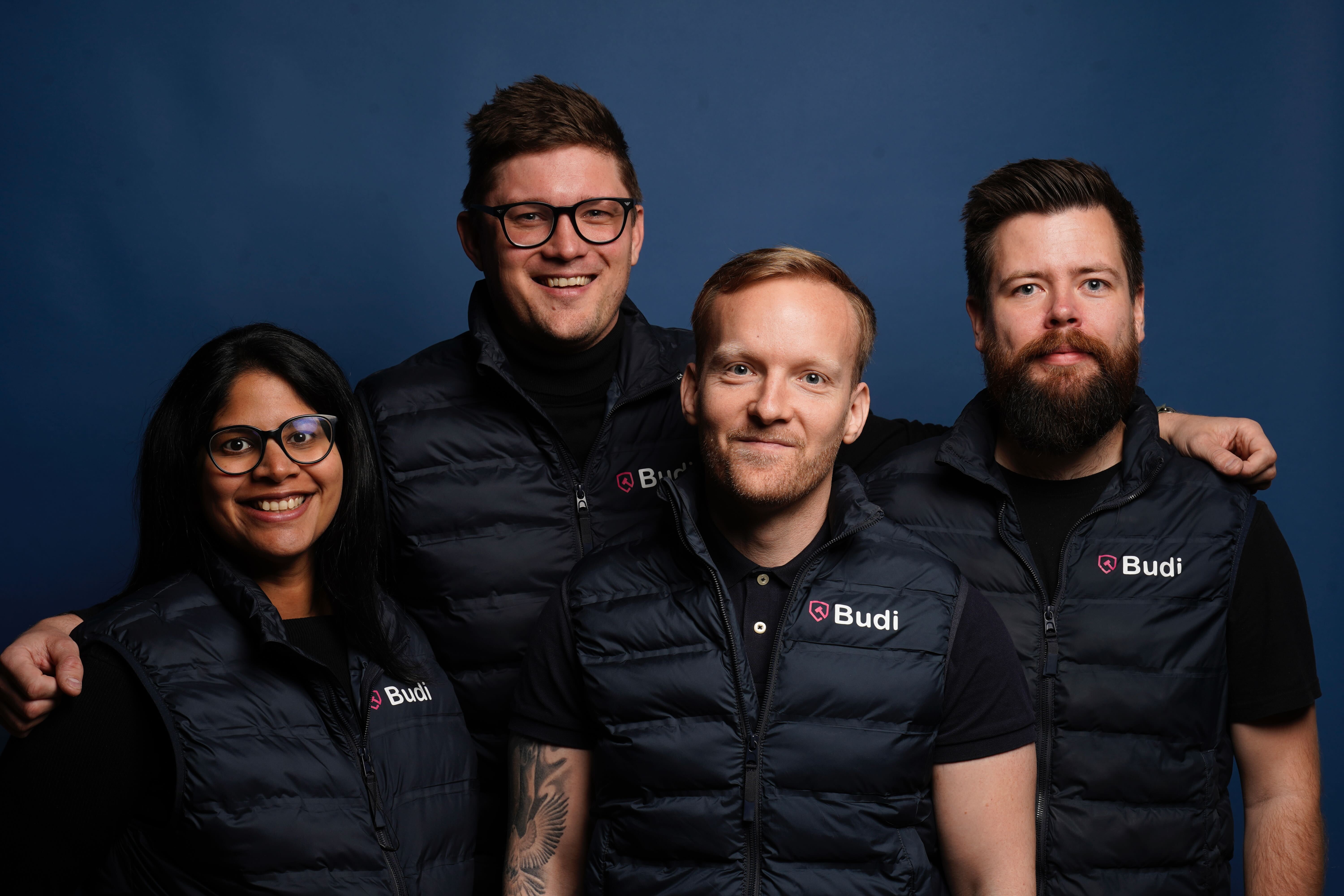 Tech Team på Budi Auktioner